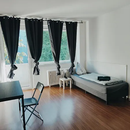 Ferienwohnung Monteurwohnung Messewohnung Duisburg Sued Grenze Duesseldorf 6 Personen Exterior foto