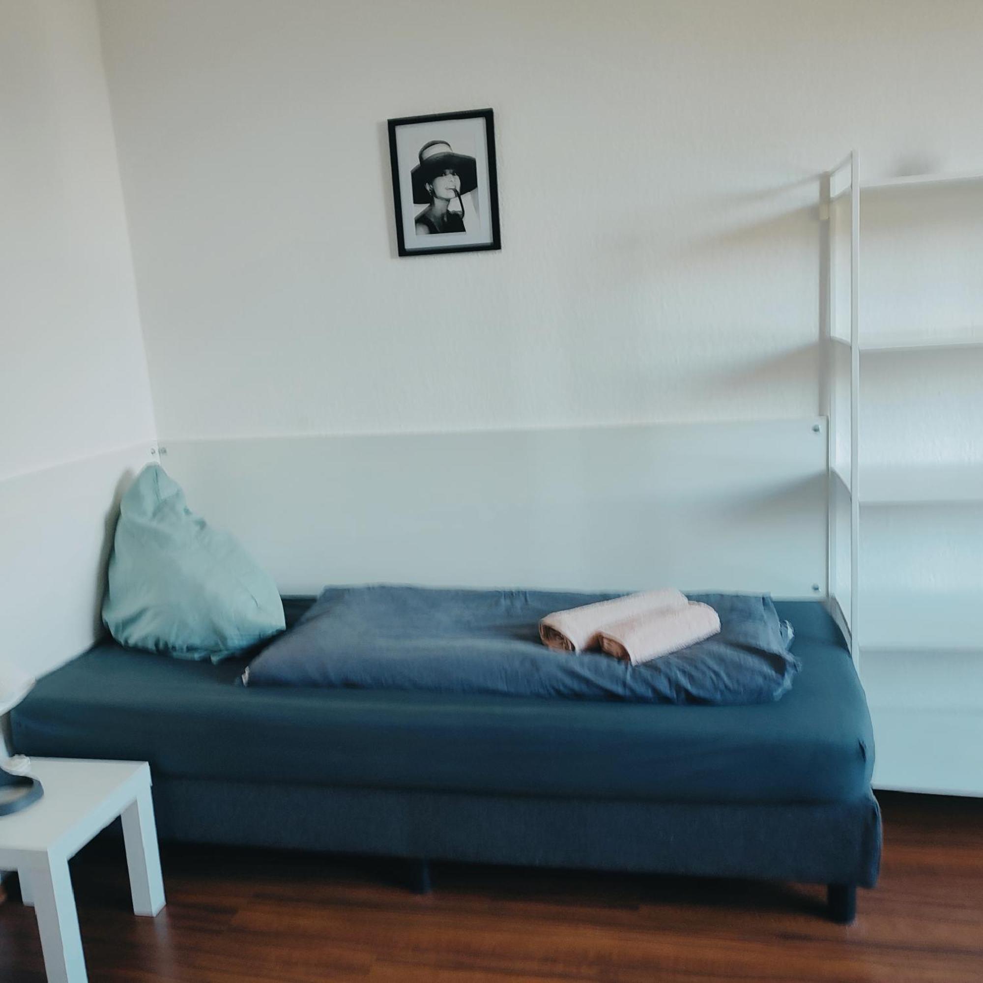 Monteurwohnung Messewohnung Sued Grenze Duesseldorf 6 Personen Apartment Duisburg